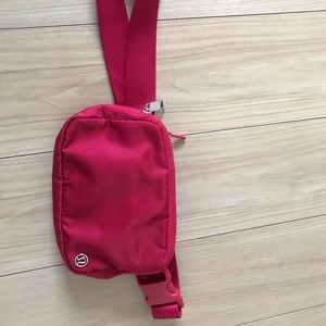 Lululemon Everywhere Belt Bag 1L